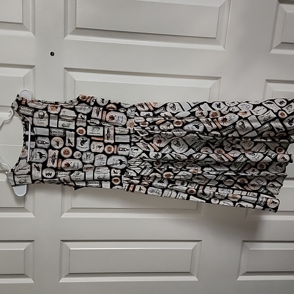 Retrolicious Dresses & Skirts - Retrolicious Halloween Print Swing Dress